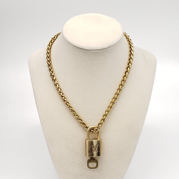 Authentic Louis Vuitton Gold Padlock w/ Unbranded Fashion Stainless Steel Chain - Picture 1 of 7